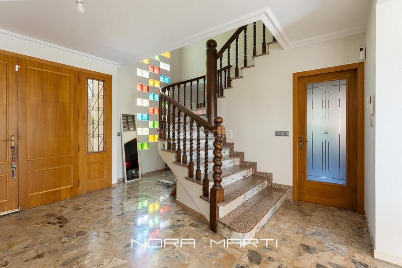 Foto 100e45ef-3981-49fc-a8fc-8cc49059af6c. Casa amb calefacció aparcament a Urbanitzacions Mataró