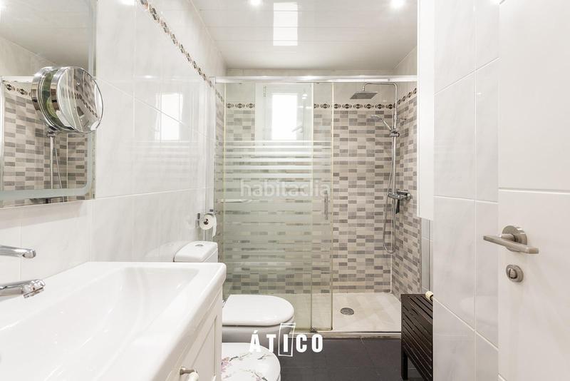 Foto 174b5f09-e278-48fd-8630-10a2682cf9ca. Dachwohnung mit heizung in Guinardó Barcelona