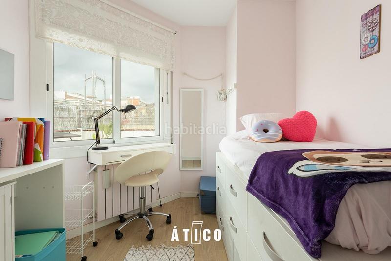 Foto 1fee1483-dc80-4ee5-bd40-78c0a21d8813. Dachwohnung mit heizung in Guinardó Barcelona