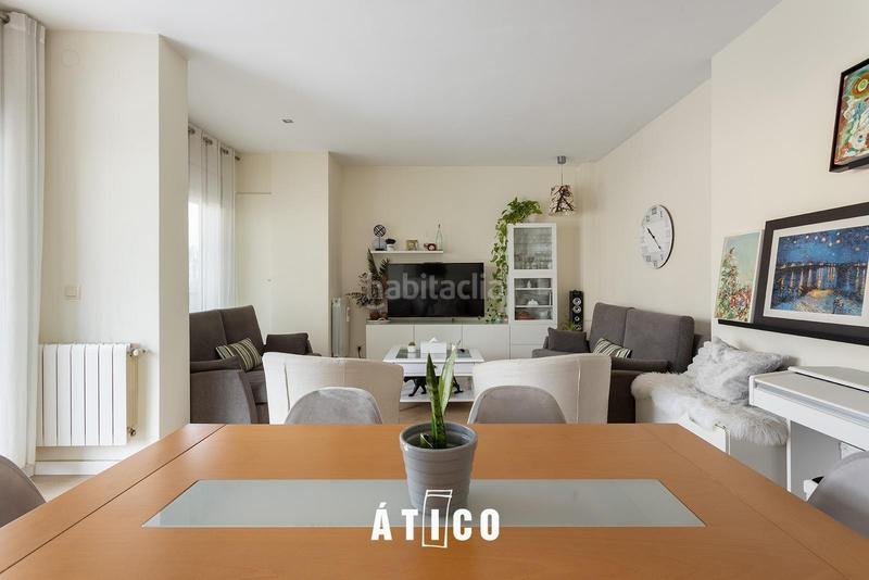 Foto 55244552-5ba9-403b-916d-a8f0da7410d6. Dachwohnung mit heizung in Guinardó Barcelona