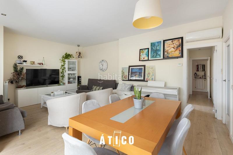 Foto 858d208a-f500-46c6-b592-9c4fb60b0411. Dachwohnung mit heizung in Guinardó Barcelona