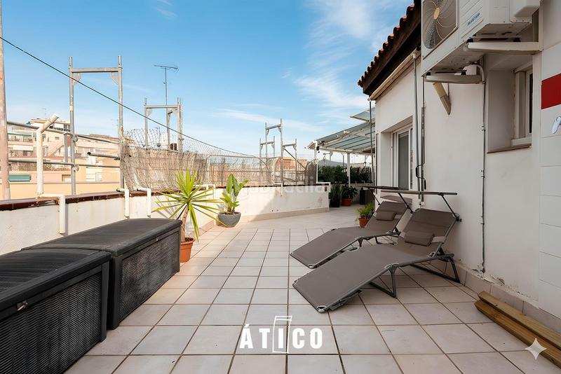 Foto ba701b06-7cb7-4e62-953c-322dc7b96950. Dachwohnung mit heizung in Guinardó Barcelona