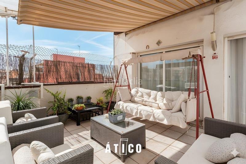 Foto dfbcc50b-18a5-49e1-b735-ce7b15276359. Dachwohnung mit heizung in Guinardó Barcelona
