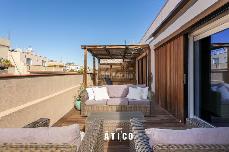 Foto 865c5b3a-112a-4ebe-929d-1d9cefb81c0f. Location attique avec chauffage dans Raval Barcelona
