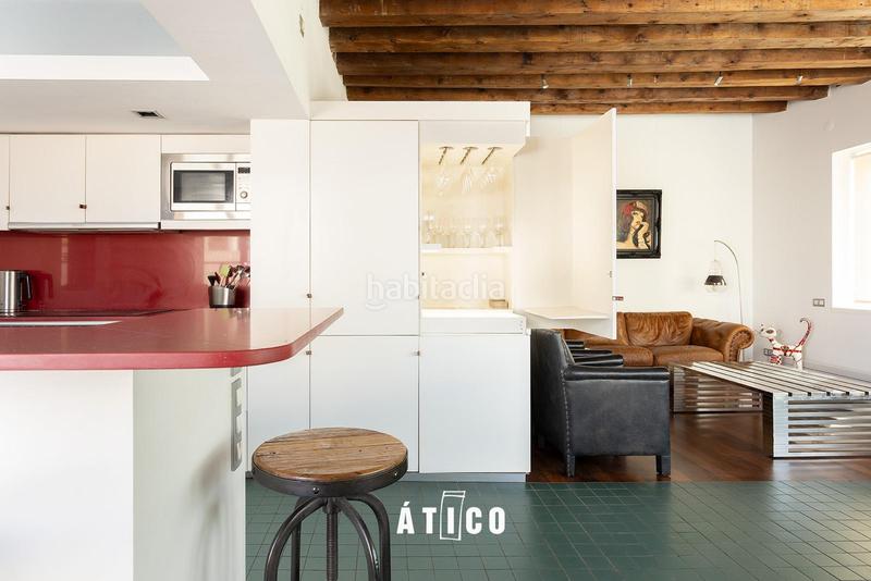 Foto b9b9b3d1-be42-4211-916a-b0c74010c088. Location attique avec chauffage dans Raval Barcelona