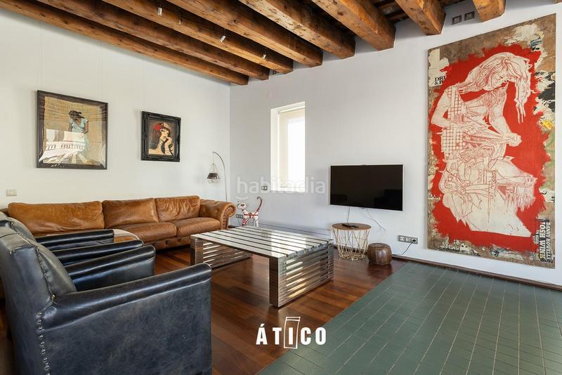 Foto f053b9c0-a668-430f-b047-571e474398ae. Location attique avec chauffage dans Raval Barcelona