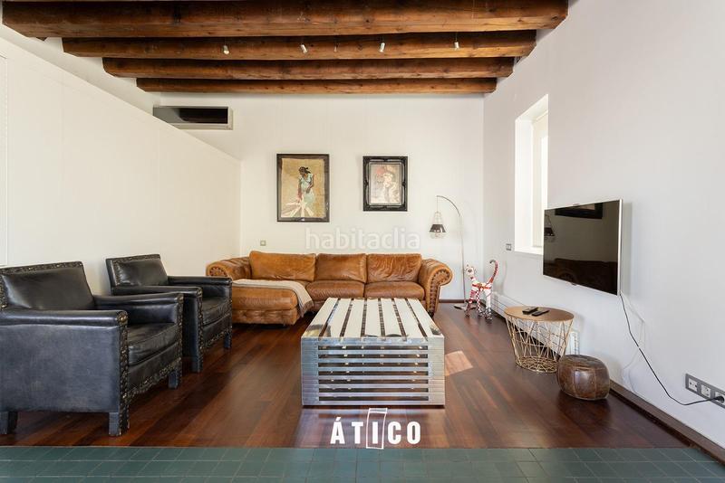 Foto 6b3ee3f1-7539-4bc3-ab0f-6cd0e0273ee9. Rent penthouse with heating in Raval Barcelona