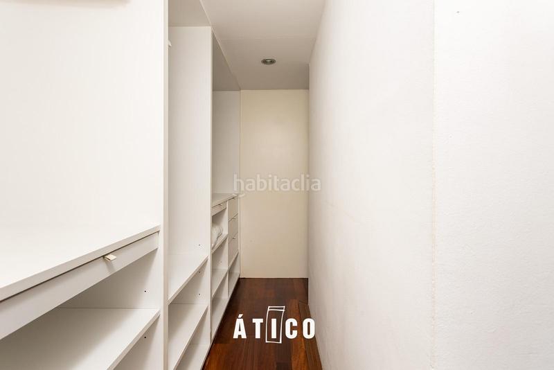 Foto a90ca09f-7fb5-40b5-ae5f-8109aabd3f89. Rent penthouse with heating in Raval Barcelona