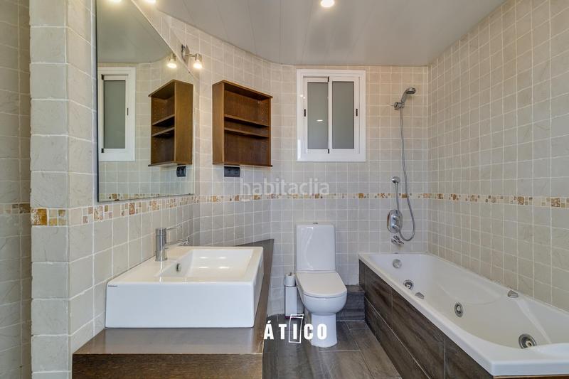 Foto 4399f705-6a7d-4cd4-a3c4-5dc435c3aa92. Ático atico luminoso con terraza en zona muy tranquila en Barcelona