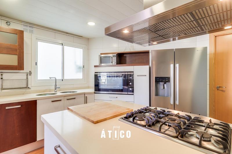 Foto 48e721a6-4cb1-4e8c-a8a9-124f0c981841. Ático atico luminoso con terraza en zona muy tranquila en Barcelona