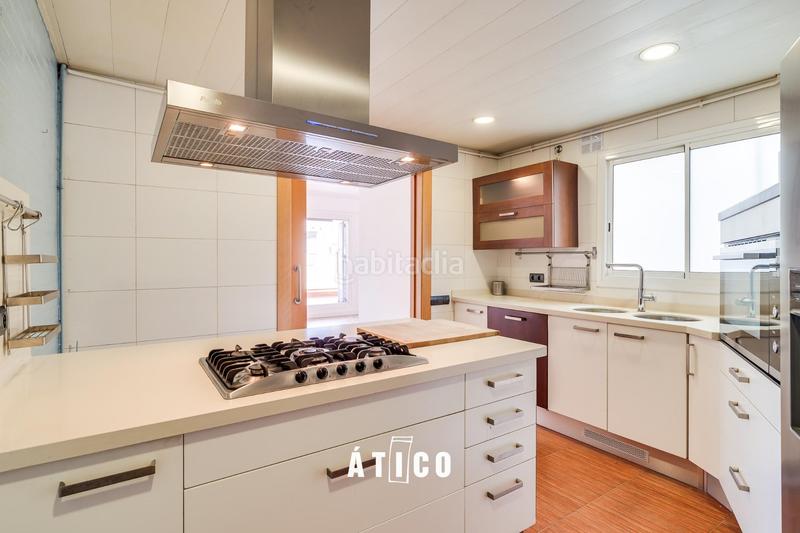 Foto bac148d7-6d98-4ee3-ae8a-ba65f0a50191. Ático atico luminoso con terraza en zona muy tranquila en Barcelona