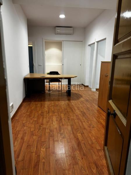 Foto ddc8c6bb-4cc2-4b31-9d17-b87734c4cc59. Ufficio in Barri de les Corts Barcelona