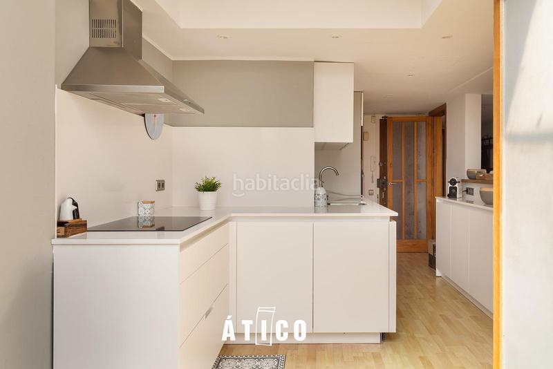 Foto 343295fa-6a38-4b53-94ec-45c39339376d. Location attique avec chauffage parking dans Sarrià Barcelona