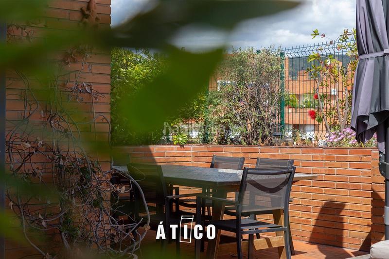 Foto b4ccde32-ce29-40d8-ad8a-8cb993bbb360. Location attique avec chauffage parking dans Sarrià Barcelona