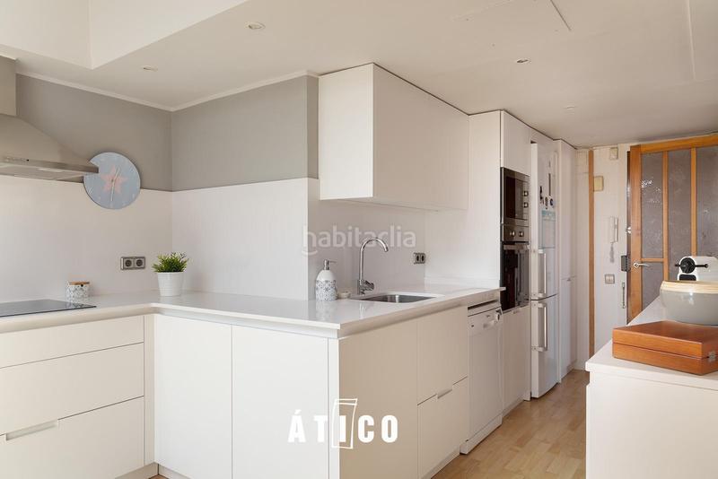 Foto b9ed373a-5723-40ae-9905-3466818730b9. Location attique avec chauffage parking dans Sarrià Barcelona