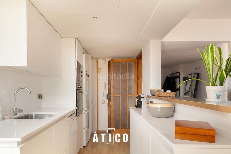 Foto 5efd570b-79e5-4b44-9777-e8dd240cccd7. Miete dachwohnung mit heizung parking in Sarrià Barcelona