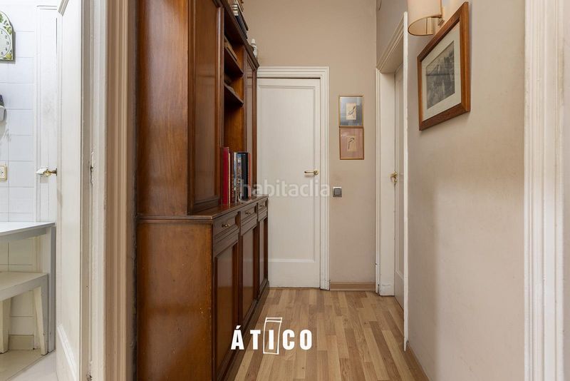Foto b4e9b22e-f8a1-4e37-8d4f-c065a3538281. Àtic amb aparcament a Sant Gervasi - Galvany Barcelona