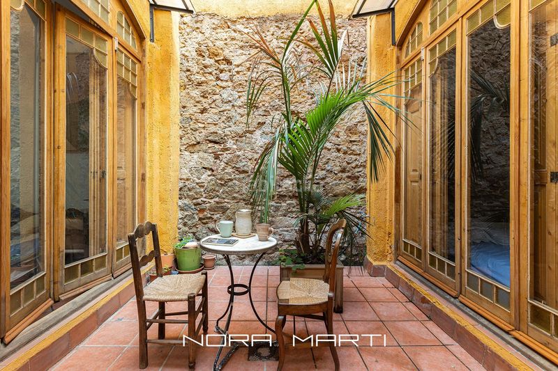 Foto 54b02fd4-c922-4045-a790-2106a12c0f5d. Casa amb calefacció a Vila de Gràcia Barcelona