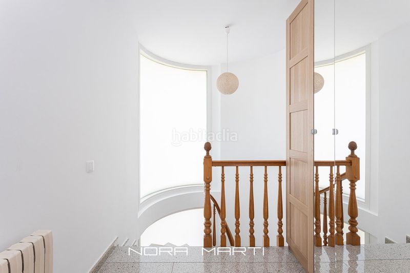 Foto a467960c-ce73-4630-a739-181880ab2b96. Casa amb calefacció aparcament piscina a La Plana-Bellsoleig Sant Just Desvern