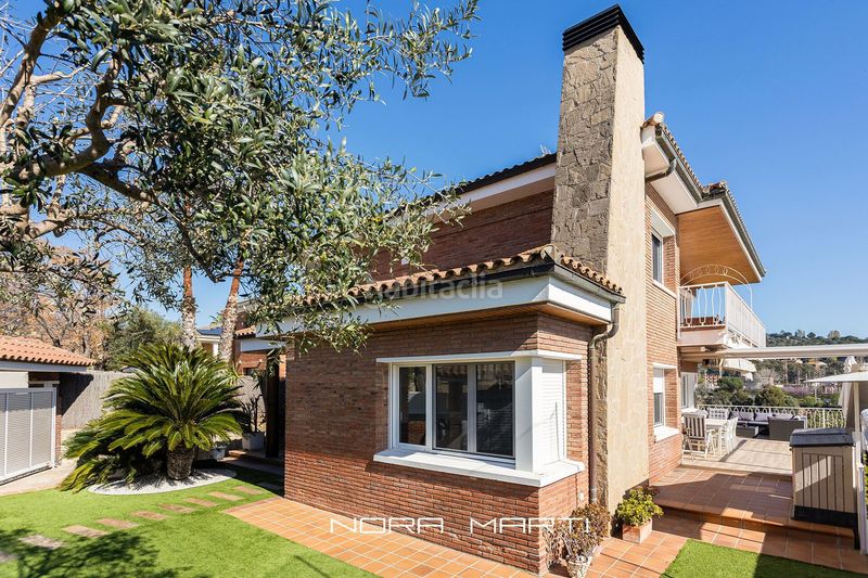 Foto d7afd045-9d63-4d43-85bf-b9af53ff783b. Casa amb calefacció aparcament piscina a La Plana-Bellsoleig Sant Just Desvern