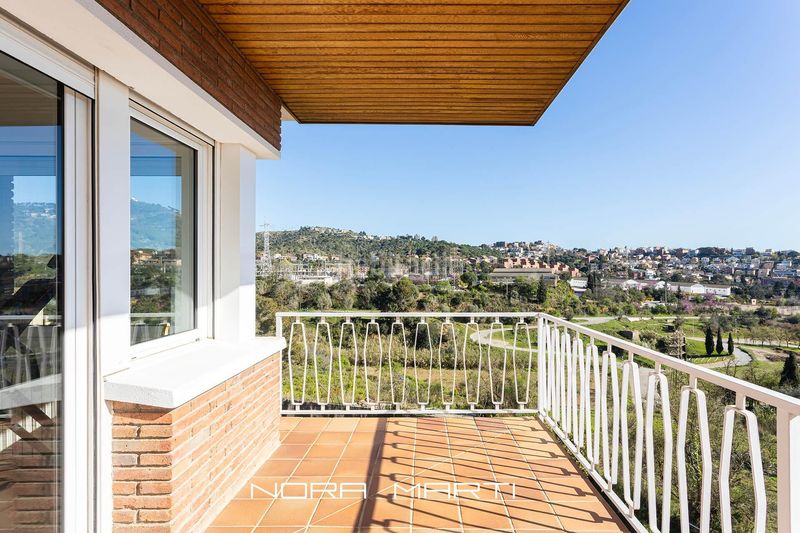Foto f6b99479-207b-4c0c-a268-1d4ed367fdf7. Casa amb calefacció aparcament piscina a La Plana-Bellsoleig Sant Just Desvern