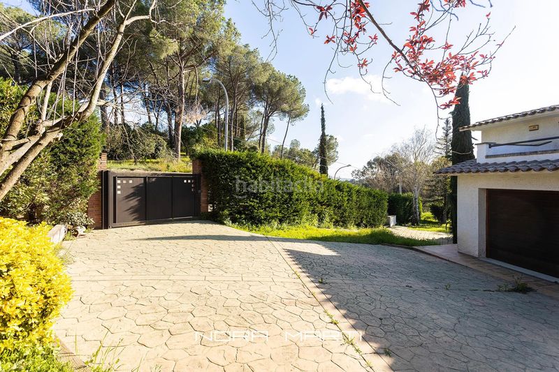 Foto 071f7a05-5052-49de-9420-70f165638bc8. Casa amb aparcament a Bellaterra