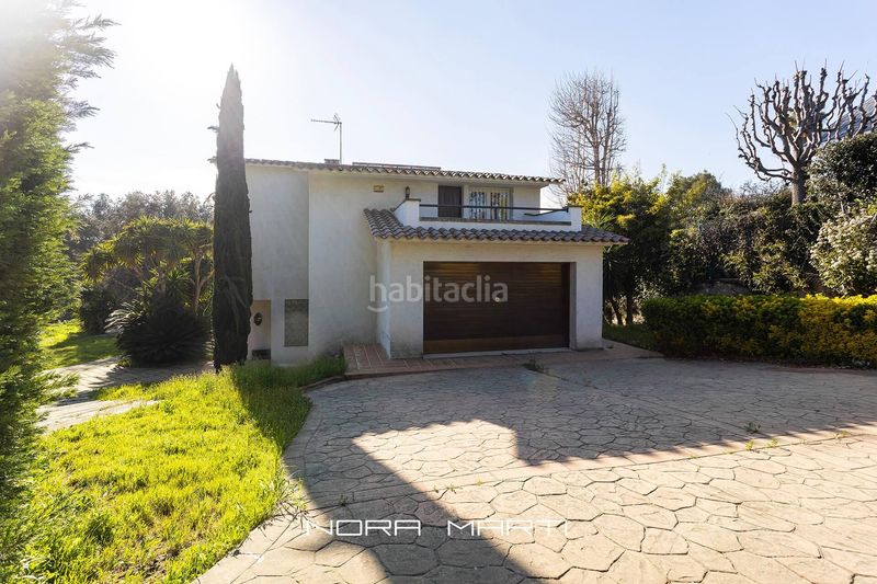 Foto ba2fa402-418e-4638-9b8b-91bdea607d78. Casa amb aparcament a Bellaterra