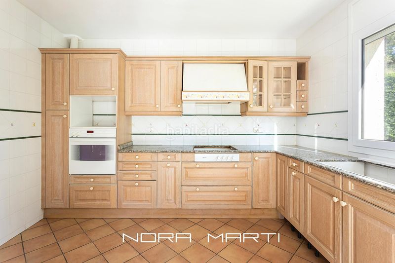 Foto e7aaa568-7fac-4600-a9c3-abbb5ee937b0. Casa amb aparcament a Bellaterra