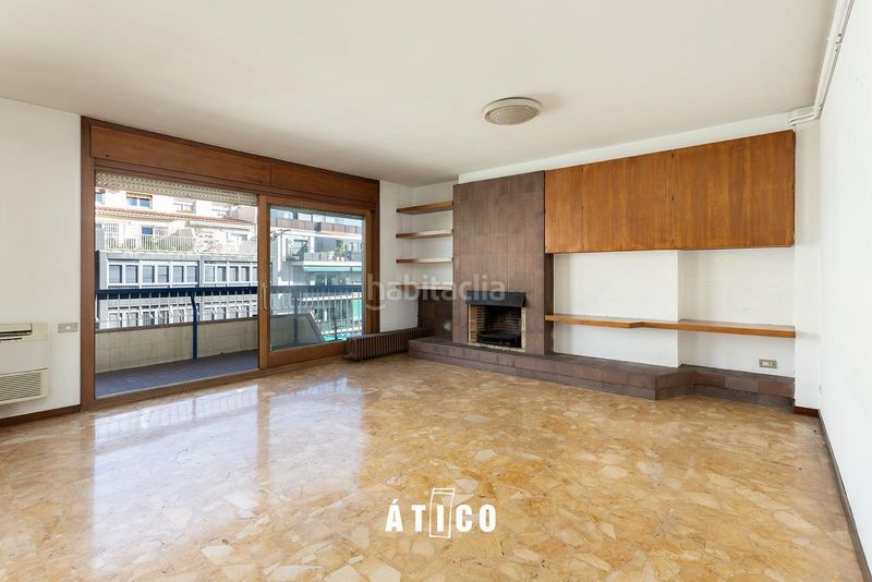 Foto a838ce44-3018-47f8-a1d9-2ba6c3133326. Àtic amb calefacció aparcament piscina a Sant Gervasi - Galvany Barcelona