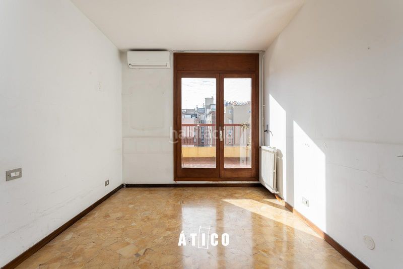 Foto f8eb2ff3-6386-4626-a1f0-0550066aeefc. Àtic amb calefacció aparcament piscina a Sant Gervasi - Galvany Barcelona