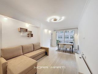 Etagenwohnung in L�Antiga Esquerra de l�Eixample. Piso alto reformado de alta calidad y amueblado en el eixample i