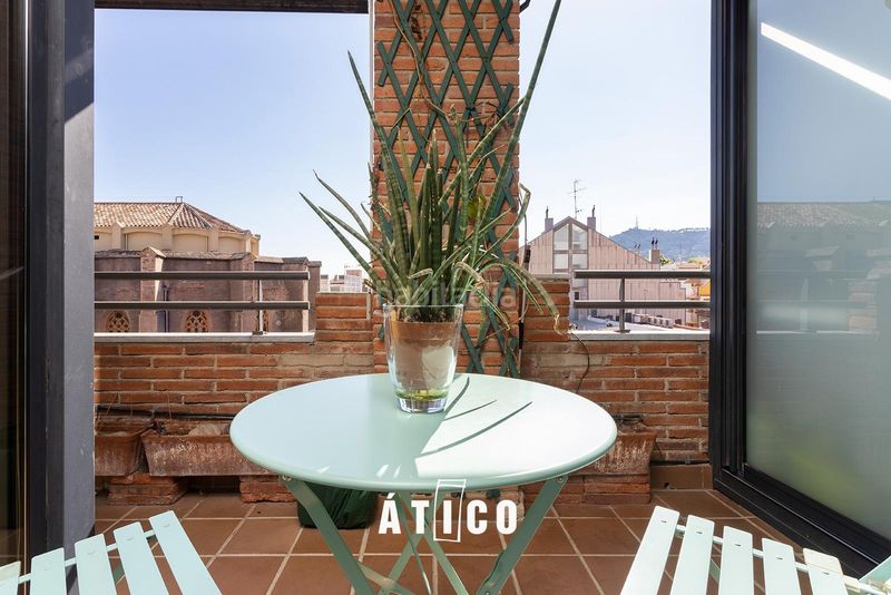 Foto 3a0b5ae2-645d-42a6-a5c2-de545d82b361. Àtic amb calefacció aparcament a Sarrià Barcelona