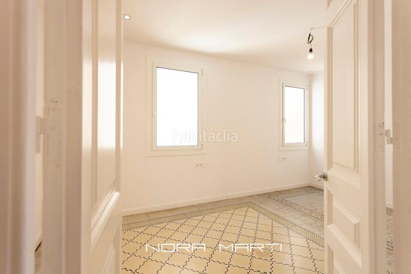 Foto e9e7c7ce-fbd3-4200-a817-b8e9c2c08bd9. Alquiler piso magnifico piso en finca regia reformado en eixample en Barcelona