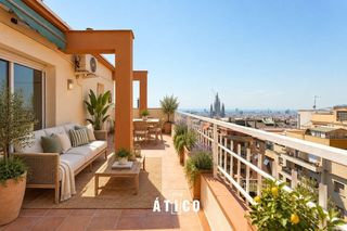 Àtic a Baix Guinardó. Atico con una terraza espectacular y vistas unicas sobre barcelo