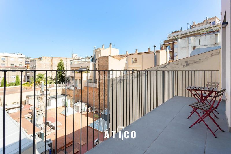 Foto 36d0ce1b-eebd-408b-9d22-1038357aee9d. Àtic amb calefacció aparcament piscina a Putget - Farró Barcelona