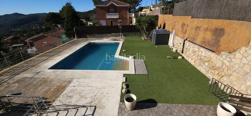 Foto af3bc1a2-ee35-4754-9718-af835d843265. Haus mit heizung parking in Corbera de Llobregat