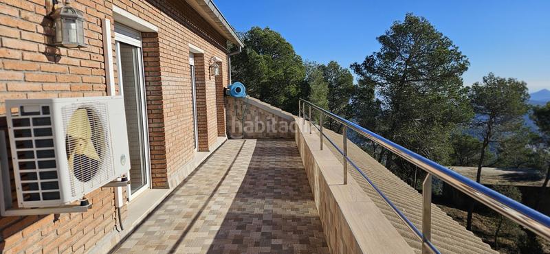 Foto b3c91f2d-7834-4b0d-b4a5-88bbddc3e684. Haus mit heizung parking in Corbera de Llobregat