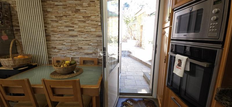 Foto b8042d5b-827a-481c-abe3-fc957817ff2e. Haus mit heizung parking in Corbera de Llobregat