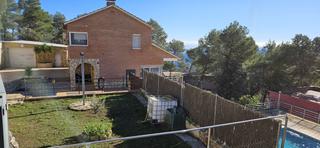 Haus  Creu aregall. Casa en venta en corbera de llobregat, 4 dormitorios.