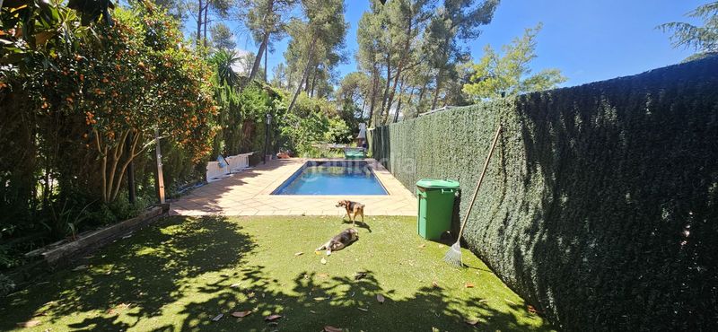 Foto 25c45ed0-9deb-43fc-adb4-464ace8c5099. Xalet amb calefacció aparcament piscina a Corbera de Llobregat