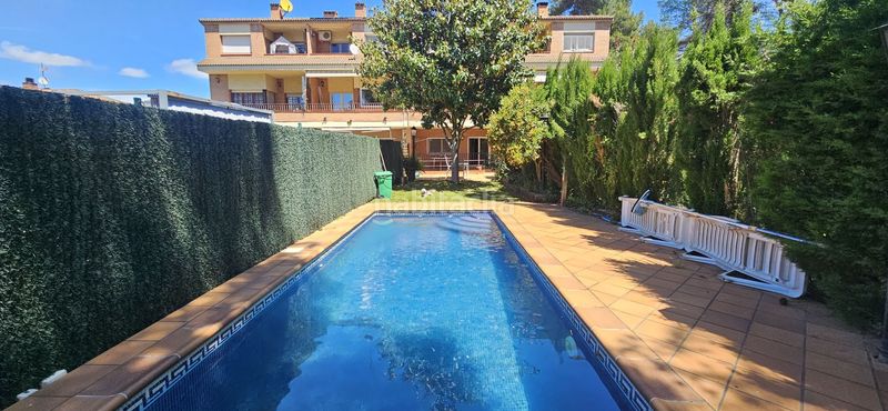 Foto ad16717d-4cab-4396-942f-ed049d1228af. Xalet amb calefacció aparcament piscina a Corbera de Llobregat