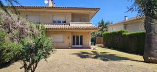 Casa in Corbera de Llobregat. Casa en venta en corbera de llobregat, 4 dormitorios.