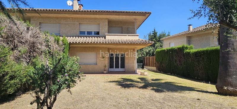 Foto 156c3f32-5e1c-4aca-b994-8d626c463296. Casa amb calefacció aparcament a Corbera de Llobregat