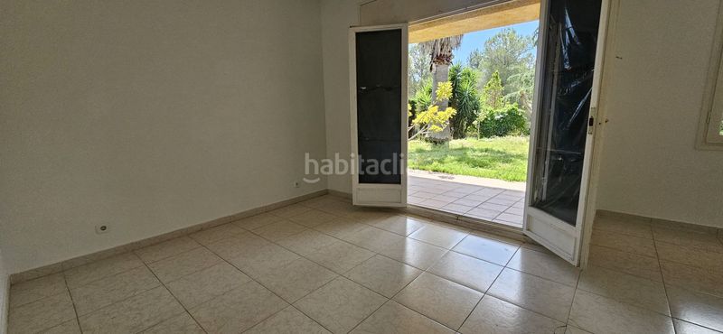 Foto 2ed7ec4d-2f9c-4e01-8b15-d57a36abed7b. Casa amb calefacció aparcament a Corbera de Llobregat