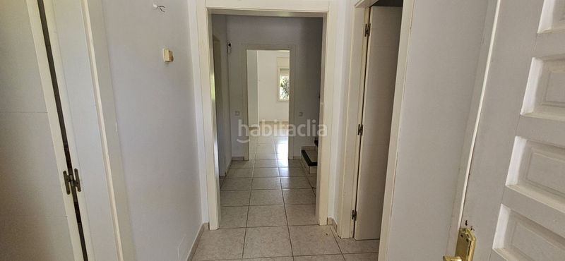 Foto b1c05ea5-9981-46fd-b21d-6fea8f230f43. Casa amb calefacció aparcament a Corbera de Llobregat