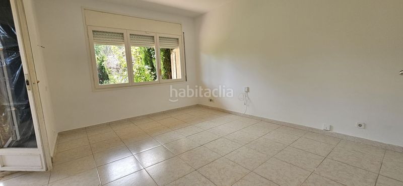 Foto f35033e7-f4d8-4c62-9d29-e27ed76e5c08. Casa amb calefacció aparcament a Corbera de Llobregat