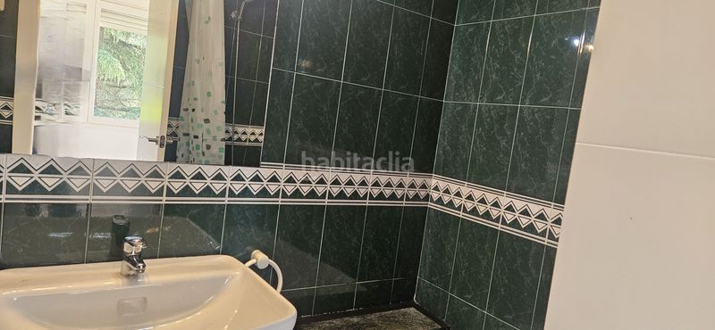 Foto f7041cee-dfb8-4eda-98b2-24d973b60272. Casa amb calefacció aparcament a Corbera de Llobregat