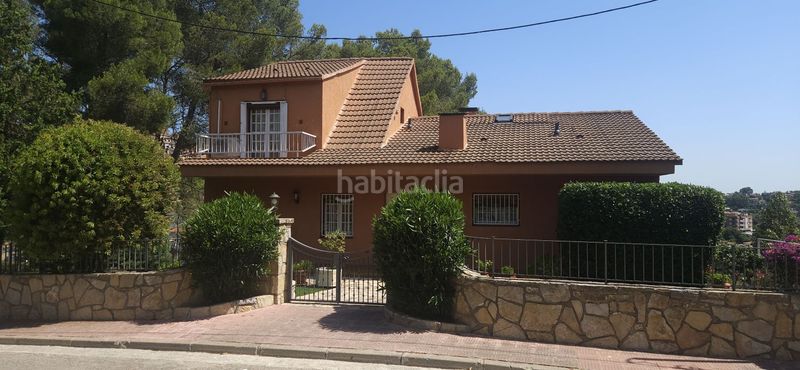 Foto 50c21fe1-475a-49cd-9f77-8a95fb6c3f49. Casa amb calefacció aparcament a Corbera de Llobregat