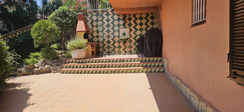 Foto ab2f4135-165c-4f5a-b9e5-d266d9998ad1. Casa amb calefacció aparcament a Corbera de Llobregat