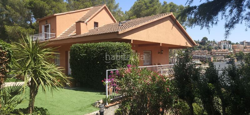 Foto cafd2421-0b7e-41f2-8ab5-f3a9d321da24. Casa amb calefacció aparcament a Corbera de Llobregat
